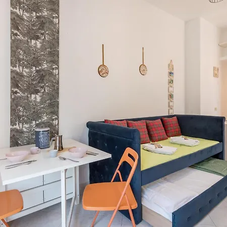 Beautiful In With Kitchenette *